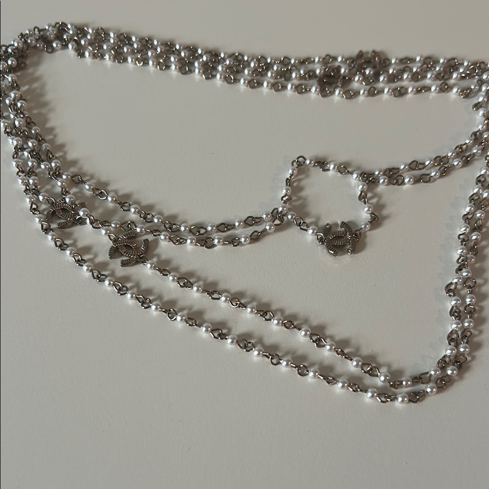 Elegant Silver Beaded Necklace
